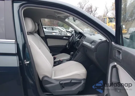 2019 Volkswagen Tiguan 2.0T Se/2.0T Sel/2.0T Sel R-Line/2.0T Sel R-Line Black из США, поврежденный, VIN 3VV3B7AX3KM092542